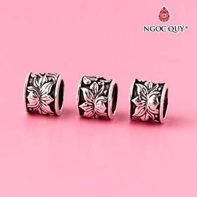Charm bạc chặn họa tiết hoa sen - Ngọc Quý Gemstones