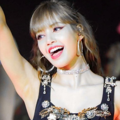 Vòng cổ mix đá lấp lánh LISA BLackpink cho cô nàng sang chảnh thời trang hot girl