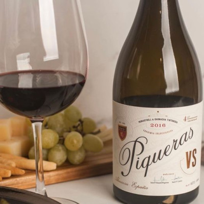 Rượu vang Organic Piqueras VS Monastrell & Garnacha Tintorera (Spain) kèm túi hộp,đồ khui