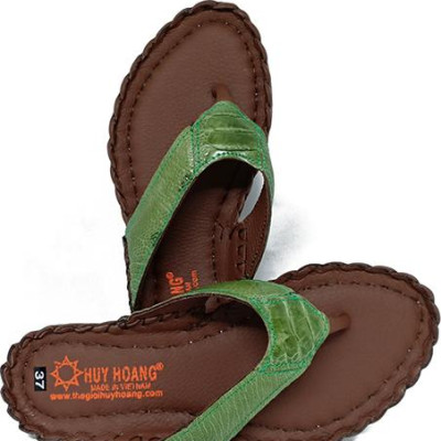 Dép nữ Huy Hoàng da đà điểu màu xanh lá HT7411