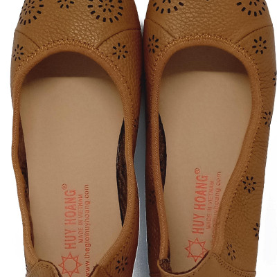 Giày nữ hoa văn Huy Hoàng da bò màu da HT7950