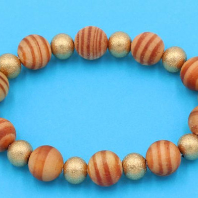 Chuỗi đeo tay gỗ Huyết rồng 10 ly GHRHVT1