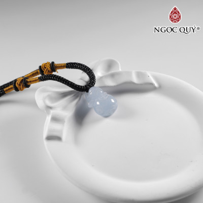 Mặt dây chuyền mèo thần tài đá Aquamarine 14x19mm mệnh thủy, mệnh mộc - Ngọc Quý Gemstones