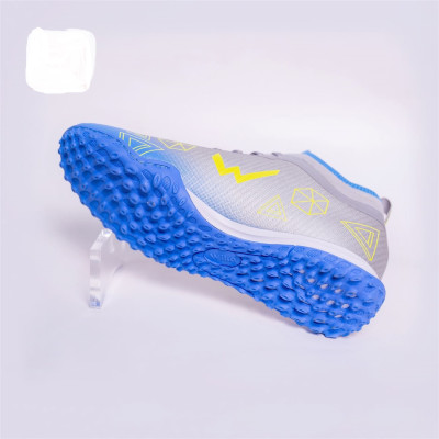 Giày đinh đá bóng sân cỏ nhân tạo Văn Hậu VH5 Chất liệu: Da TPU bền bỉ, chống thấm