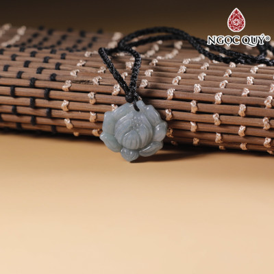 Mặt dây chuyền hoa mẫu đơn đá cẩm thạch lam ngọc type A 20x21mm mệnh thủy mộc - Ngọc Qúy Gemstones