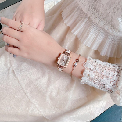  Đồng hồ nữ Julius JA-1273 dây đá sang trọng