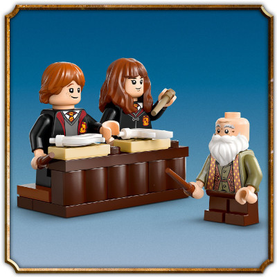 LEGO HARRY POTTER 76442 Đồ Chơi Lắp Ráp Lâu Đài Hogwarts: Lớp Học Bùa Chú (204 Chi Tiết)
