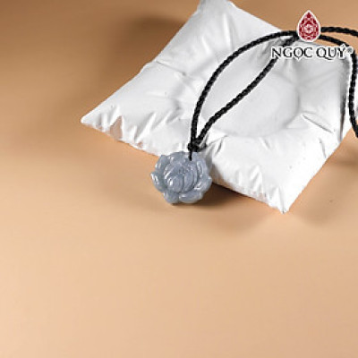 Mặt dây chuyền hoa mẫu đơn đá cẩm thạch lam ngọc type A 20x21mm mệnh thủy mộc - Ngọc Qúy Gemstones