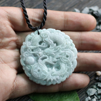 Mặt Dây Chuyền Cẩm Thạch Chạm Rồng Ngọc Quý Gemstones MD40 (5cm)