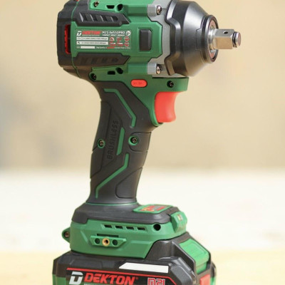 COMBO Máy siết bu lông dùng pin 21V Dekton M21-IW550PRO KÈM 1 PIN M21-B4000M + 1 SẠC M21-S20 DEKTON KÈM HỘP DK-IJC01 - KM_T8 -HÀNG CHÍNH HÃNG
