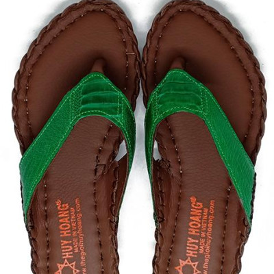 Dép nữ Huy Hoàng da đà điểu màu xanh rêu HT7409