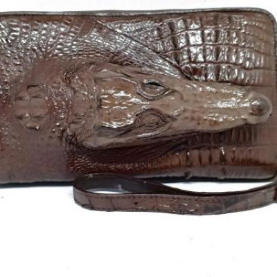 Ví nữ da cá sấu Huy Hoàng nhiều ngăn đầu cá sấu màu nâu đất HT3726