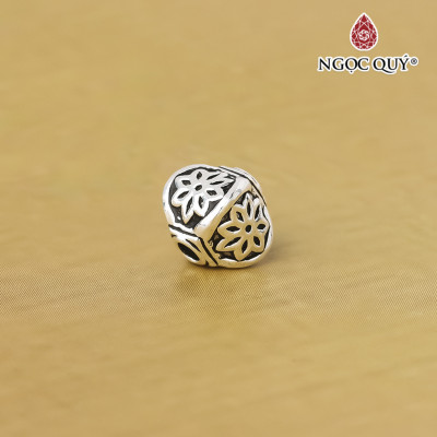 Charm chặn hạt hình họa tiết hoa 8 cánh - Ngọc Quý Gemstones
