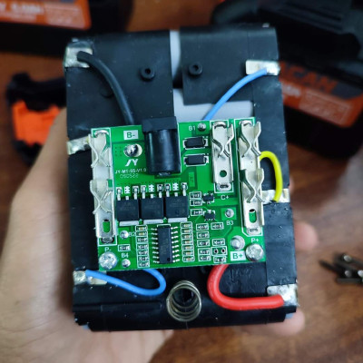 HÀNG  CHÍNH HÃNG  - Pin MACAN 15 Cell 21V dung lượng cao chân pin phổ thông