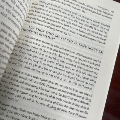 (Combo 2 cuốn) [Tủ sách kiến tạo] CHIẾN THẮNG CỦA ĐÔ THỊ (Sách mới tái bản 2022) và SINH TỒN CỦA ĐÔ THỊ Sống và phát triển rực rỡ trong Thời kỳ Biệt lập - Edward Glaeser và David Cutler – NXB Hội Nhà Văn và NXB Đà Nẵng