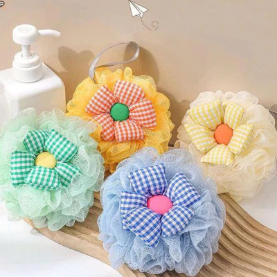 Set 2 Bông Tắm Hình Hoa Sọc Caro Tạo Bọt Chất Liệu Lưới Tròn Mềm Mại - Giao màu ngẫu nhiên