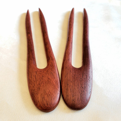 TRÂM CÀI TÓC GỖ TRUYỀN THỐNG (HAI QUE)