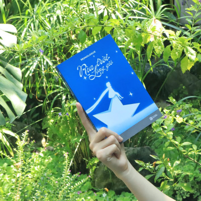 Rìa Trời Lộng Gió - Bản Quyền