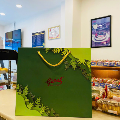 Hộp 4 Bánh Trung Thu Givral Tết Đoàn Viên 7 (150gr)