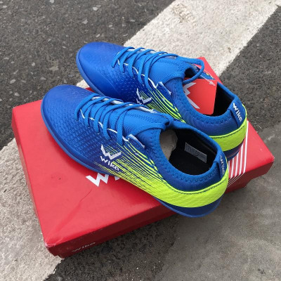 Giày bóng đá mẫu giày đá sân cỏ nhân tạo cổ thun xanh biển cao cấp