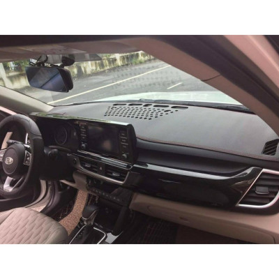 Thảm Taplo xe Kia Seltos 2020 2021 Mẫu Da Carbon Cao Cấp