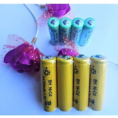 BỘ 8 VIÊN PIN SẠC LẠI AA-AAA THUẬN TIỆN CHO MỌI GIA ĐÌNH