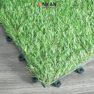 Vỉ Cỏ Nhân Tạo Thương Hiệu ANKAN, Kết Hợp Với Vỉ Gỗ Lót Sàn Để Lót Ban Công, Sân Vườn, Phòng Tập Gym, Khu Resort, Cỏ Nhân Tạo Loại Tốt, An Toàn Cho Trẻ Nhỏ, Hàng Xuất Khẩu (1 Vỉ)