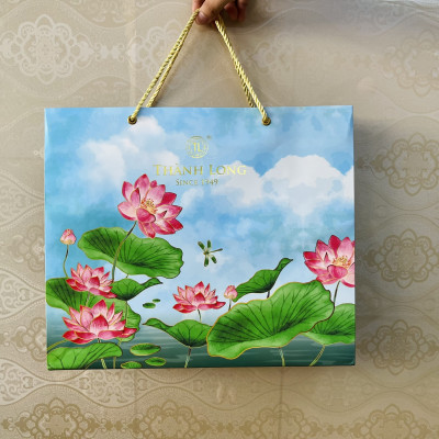 Hộp bánh trung thu cao cấp 4 bánh 2 trứng 220g - Cát Tường - Thành Long 880g - tặng 1 hộp trà - Việt Nam