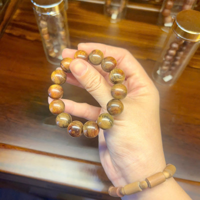 Vòng gỗ Bách Xanh - size 16li - Mùi thơm dịu nhẹ phong thuỷ sức khoẻ bình an