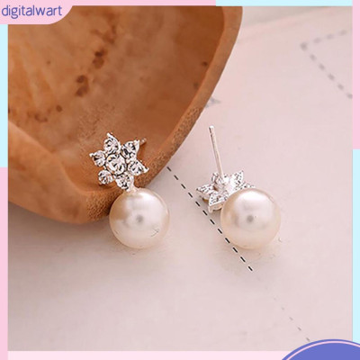 Đôi khuyên tai đính đá và ngọc trai giả xinh xắn dành cho nữ