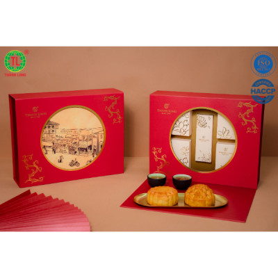 Hộp bánh trung thu cao cấp 4 bánh 2 trứng 220g - Như Ý - Thành Long 880g - tặng 1 hộp trà - Việt Nam