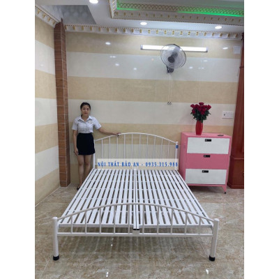 Giường sắt Kiểu Tân Cổ Điển 1M, 1M2,1M4,1M6,1M8X2M 