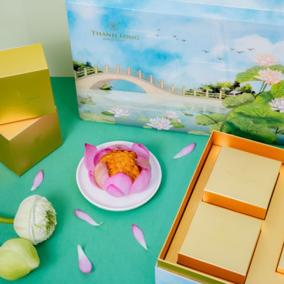 Hộp bánh trung thu cao cấp tráng gương 2 trứng 220g - Trường Phúc - Thành Long - 880G - TẶNG 1 HỘP TRÀ - Việt Nam