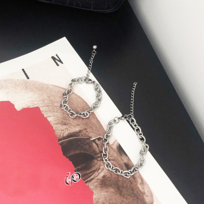 Lắc tay titan kim loại cá tính cho nam và nữ