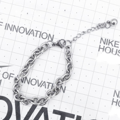 Lắc tay titan kim loại cá tính cho nam và nữ