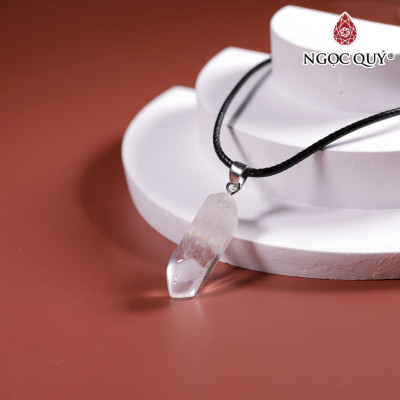 Dây chuyền tinh thể đá thạch anh trắng 27x10mm mệnh thủy kim - Ngọc Quý Gemstones
