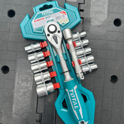 BỘ 12 CÁI SOCKET (1/2 INCH) & CẦN 2 CHIỀU TOTAL THT141121 - HÀNG CHÍNH HÃNG