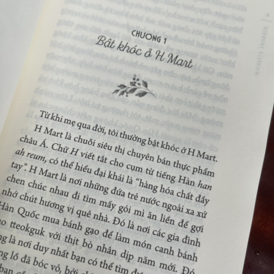 [Cuốn sách hay nhất theo bình chọn của The New York Times 2021] BẬT KHÓC Ở H MART – Michelle Zauner  - NXB Phụ Nữ (Sách mới 2022)