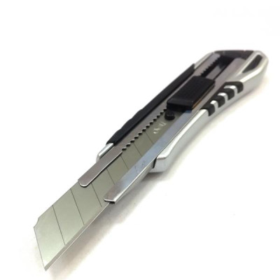 Dao Rọc Giấy Deli 2057