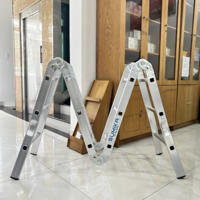 Thang nhôm gấp 4 đoạn SUMIKA SK603 (chữ A - 1.7m, chữ I - 3.4m), 14 tư thế sử dụng, tải trọng 150kg, làm từ hợp kim nhôm cao cấp, khóa chốt cao cấp và tự động, có đế cao su chống trượt