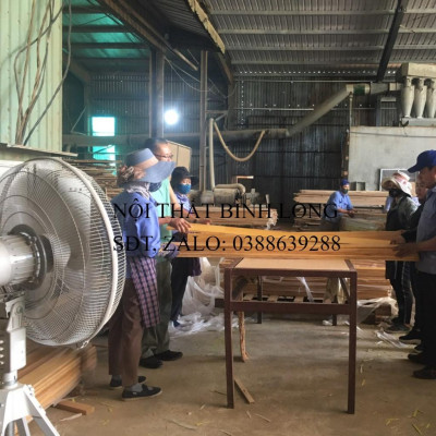 Bàn ghế trứng đối gỗ hương đá