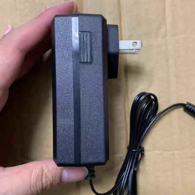 Bộ chuyển đổi nguồn DC Adapter 9V-3A ZB090300-3SE, cáp dài 1.5m, chân cắm tròn 5.5x2.5mm