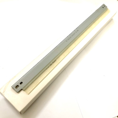 Gạt mực (gạt Drum) Toshiba 555: Dùng cho máy photocopy Toshiba  2006 | 205  | 255| 256 | 305| 355 | 356 | 455 | 456 | 357 | 457 | 2006 | 2507 | 2303 | 2803 | 2309 | 2809 | 2508 | 2518 | 3018 | 5018A | 3518A | 4508A | 4518A | 5008A  ( HA - Hàng nhập khẩu )