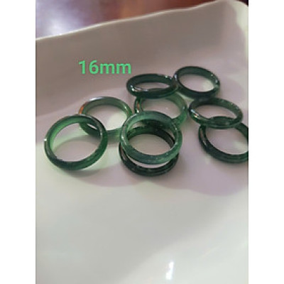 Chiếc Nhẫn nữ mới đá cẩm thạch xanh lam ngọc tự nhiên  Nhẫn bản nhỏ Ni 16mm x cao 3mm  x dầy 2mm màu xanh nhẹ nhàng đều xuất sắc đem lại may mắn tài lộc rẻ đẹp dành cho các Chị em nữ đeo tay ngón bất kỳ nhẫn 16mm ạ