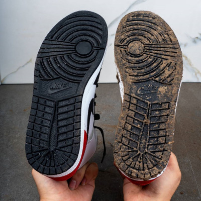 Bộ Vệ Sinh Giày Dép Crep Protect Cure Kit (gồm bàn chải, khăn lau, chai dung dịch vệ sinh 100ml và sách hướng dẫn) 