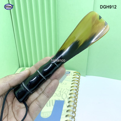 Đón giày bằng sừng tay cầm đốt trúc VIP (Dài 20cm) DGH912 - Chuyên dụng cho giày cao cấp - Cho giày Nam & Nữ - Product of HAHANCO