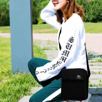 Túi đeo chéo nam nữ unisex thời trang BEE GEE 060