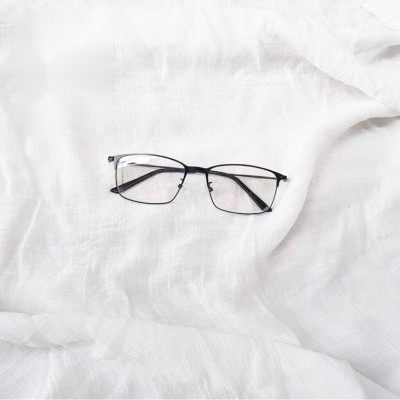 Kính Mắt vuông kim loại mảnh cao cấp
