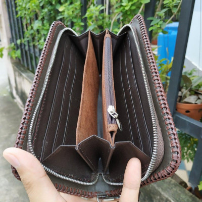 Ví cầm tay gù cá sấu 