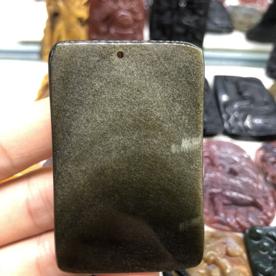 Mặt dây chuyền Quan Công phong thủy đá kim sa